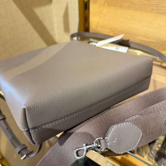 Last 2 ‼️Tory Burch 170475 Thea Swingpack Crossbody Wild Mushroom $450 - Picture 4 of 16